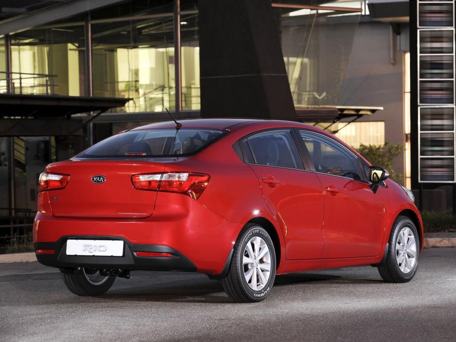  Kia Rio Sedan 2012 года  (ZA) (фото 18 из 23)